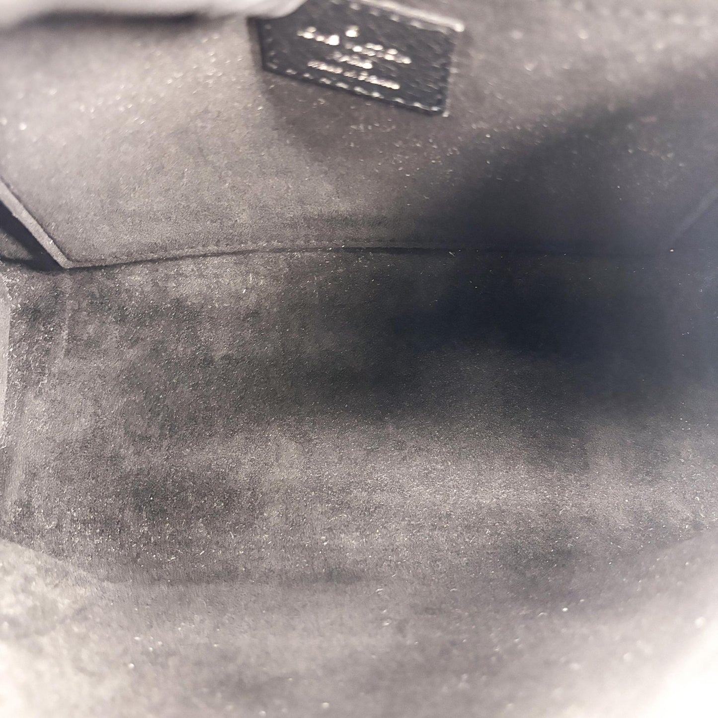 Louis Vuitton Lockme II BB Black Silver Hardware