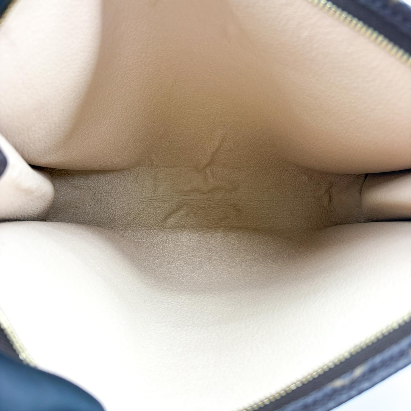 Louis Vuitton Monogram Poche Toilette 26