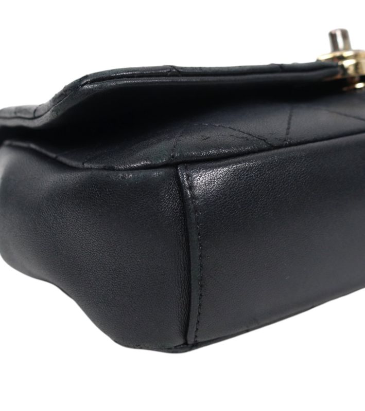 Chanel Black Lambskin Quilted CC Flap Chain Shoulder Bag