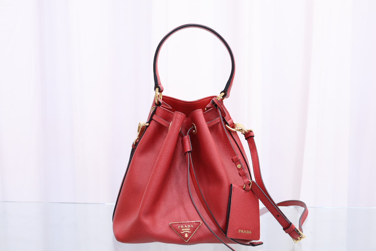 Saffiano Bucket Shoulder Bag 1BE032