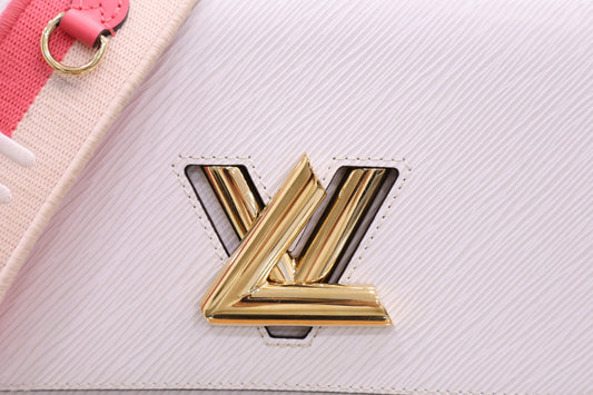 Twist MM White Crossbody Shoulder Bag M20681