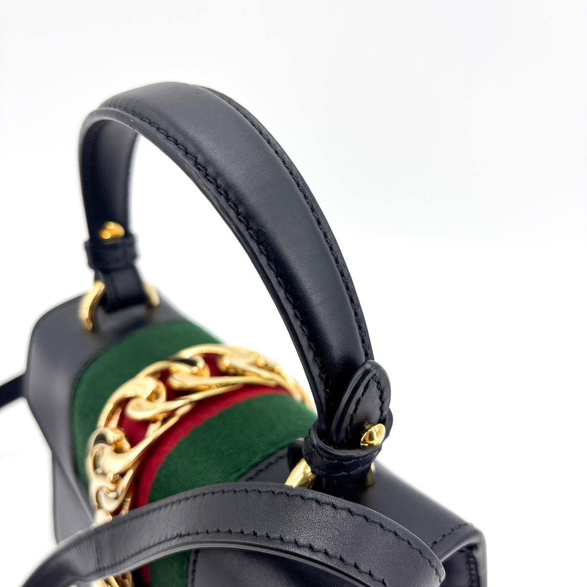 Sac Gucci Sylvie Mini à poignée supérieure Noir