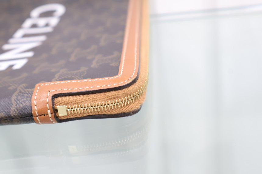Triomphe Clutch 10D672BZQ.04LU