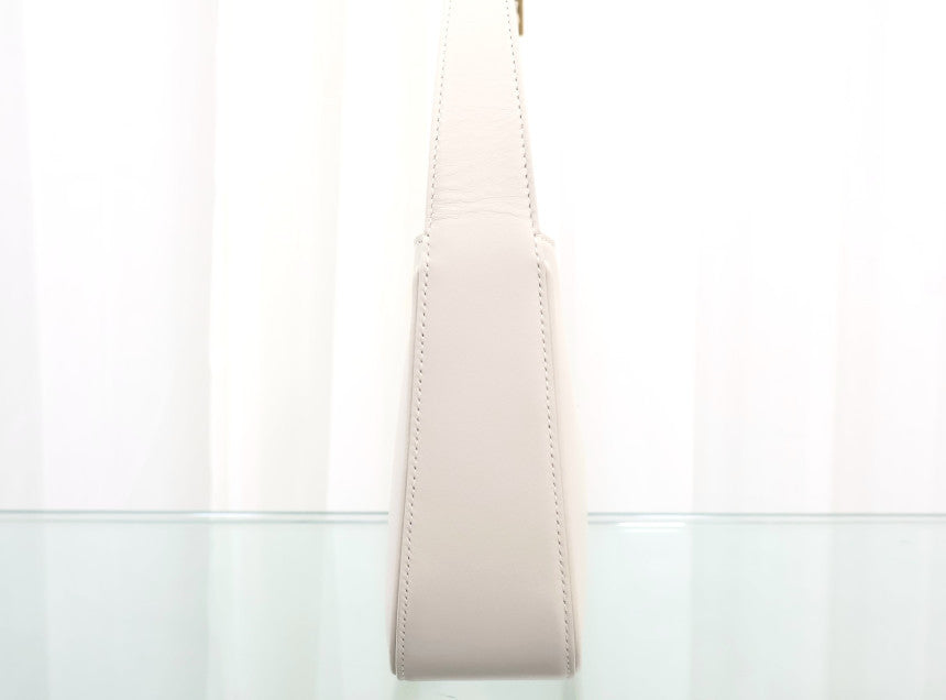 Smooth 5 A 7 Hobo Tote Shoulder Bag 657228