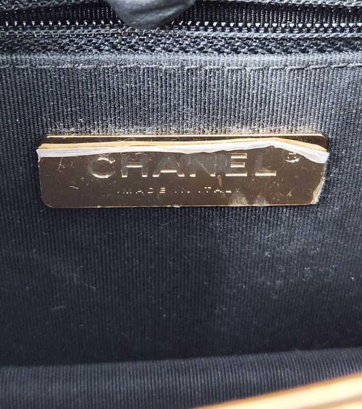 Chanel Metallic Gold Quilted CC Flap Chain Shoulder Bag