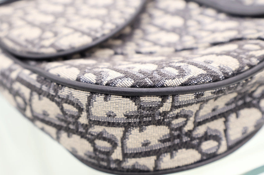 Oblique Saddle Crossbody Bag