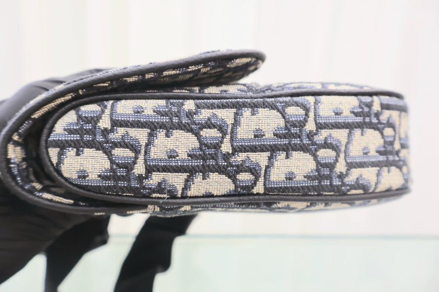 Oblique Jacquard Saddle Shoulder Bag 1ADPO093YKY H28E