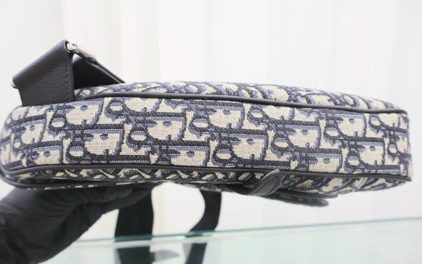 Oblique Jacquard Saddle Shoulder Bag 1ADPO093YKY H28E