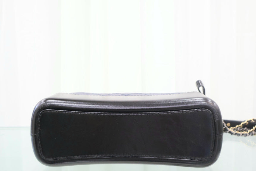 Gabriel Medium Hobo Shoulder Bag A93824