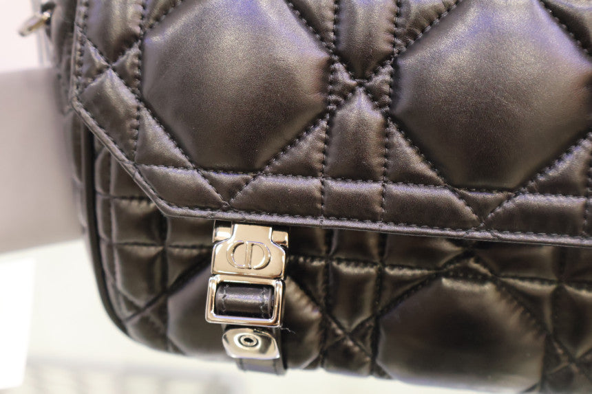 Macro Cannage Camp Bag Small Shoulder Crossbody Bag M1243BMIG_M900_TU