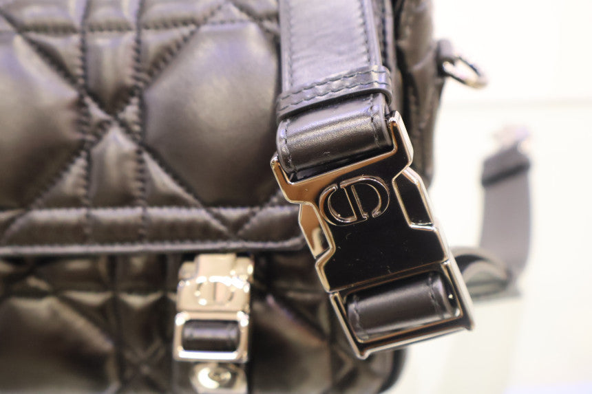 Macro Cannage Camp Bag Small Shoulder Crossbody Bag M1243BMIG_M900_TU