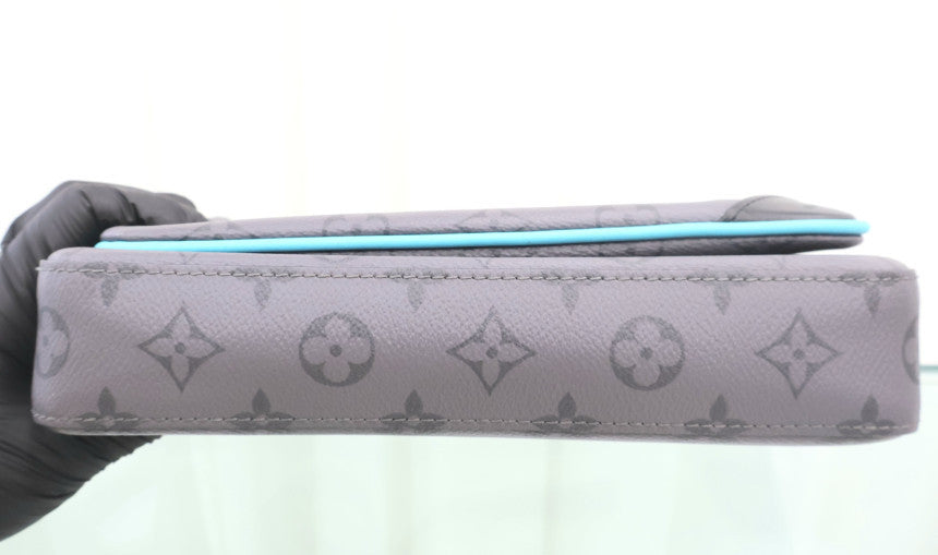 Trio Messenger Turquoise Shoulder Crossbody Bag M11648