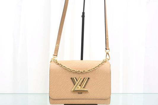 Twist MM Shoulder Bag M51884
