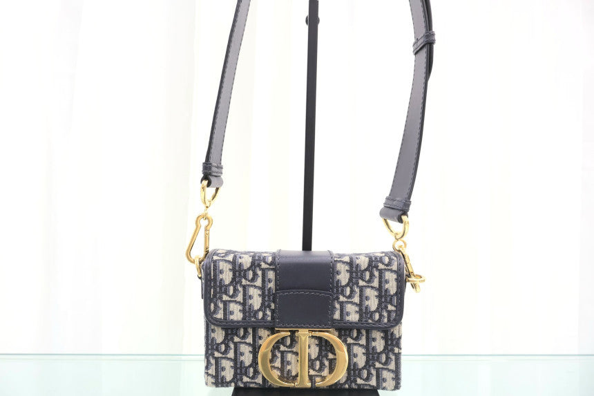 Oblique Jacquard Montaigne 30 Box Shoulder Bag M9204UTZQ