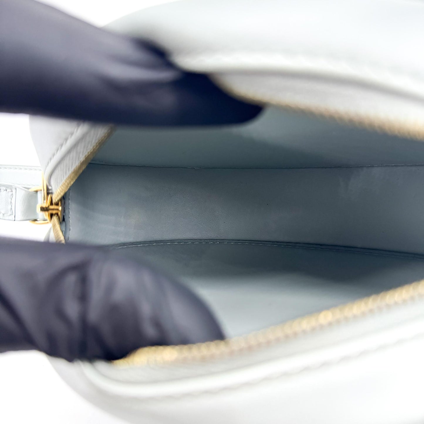 Sac bandoulière Celine Oval Cuir Triomphe bleu tendre