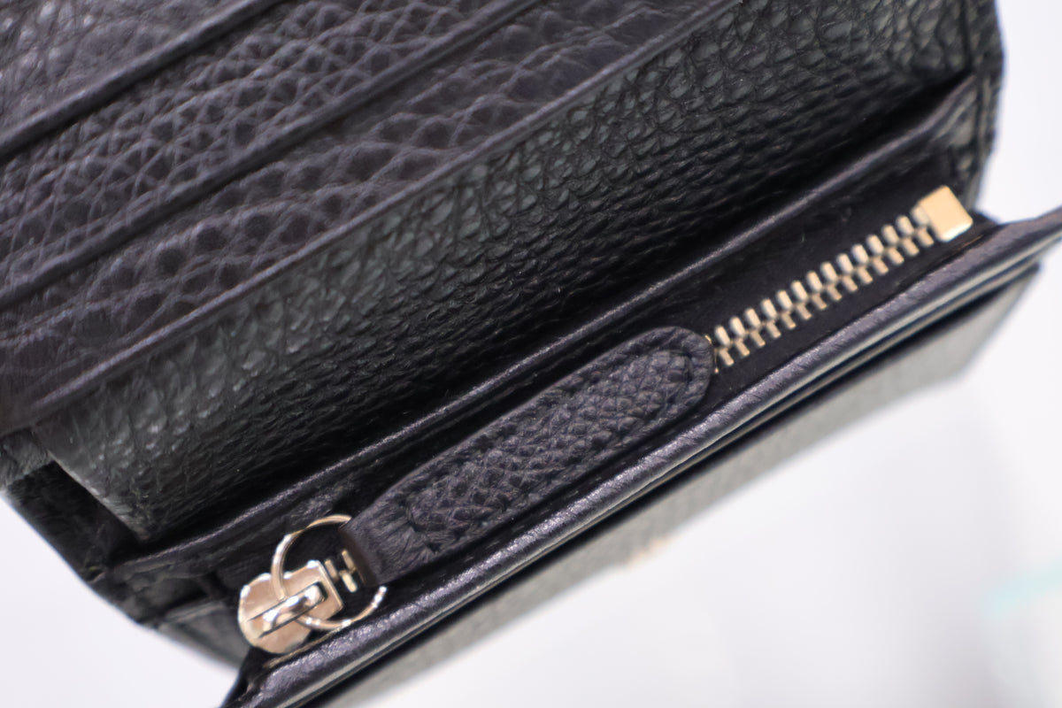 GG Emblem Mini Black Bifold Wallet 815901