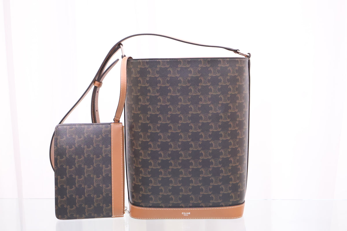 Triomphe Canvas Calfskin Bucket Shoulder Bag 116332FRC 04LI