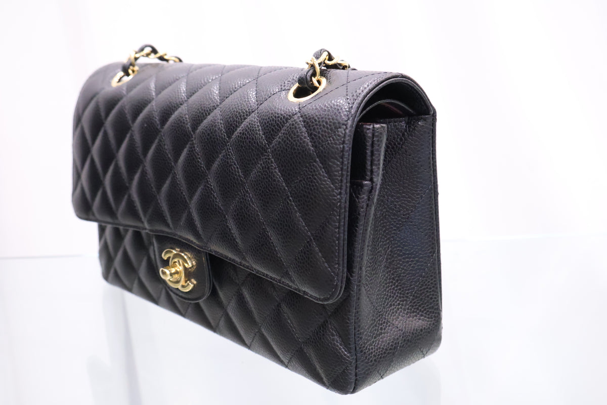 Classic Medium Gold Hardware Shoulder Bag Black Gold Hardware A01112