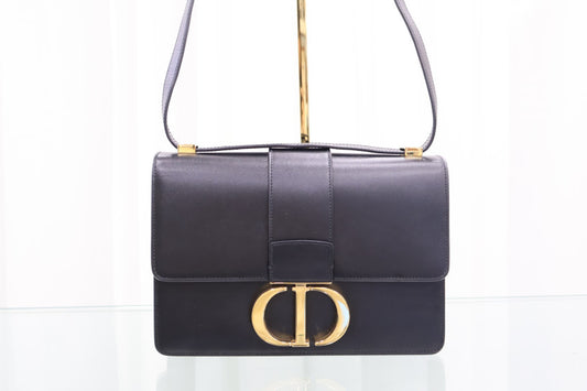 30 Montaigne Black Crossbody Shoulder Bag M9203UMOS_M911