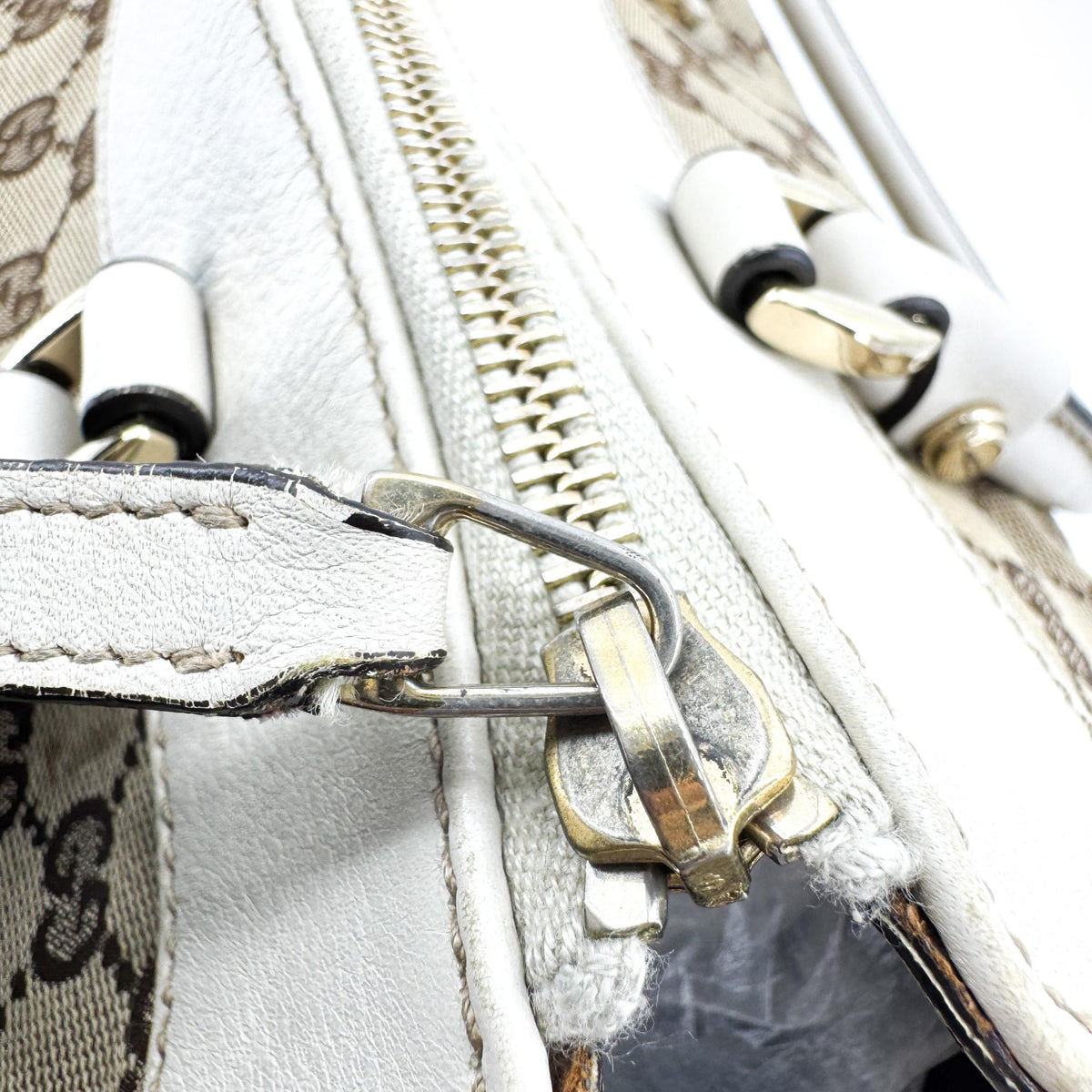 Gucci Abi D-Ring GG Canvas Medium Crossbody Bag White Beige