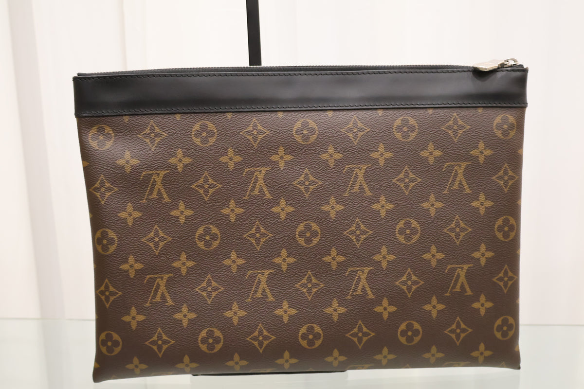 Discovery Pochette GM Clutch M69411