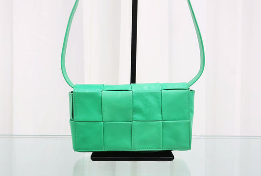 Cassette Belt Crossbody Bag 651053