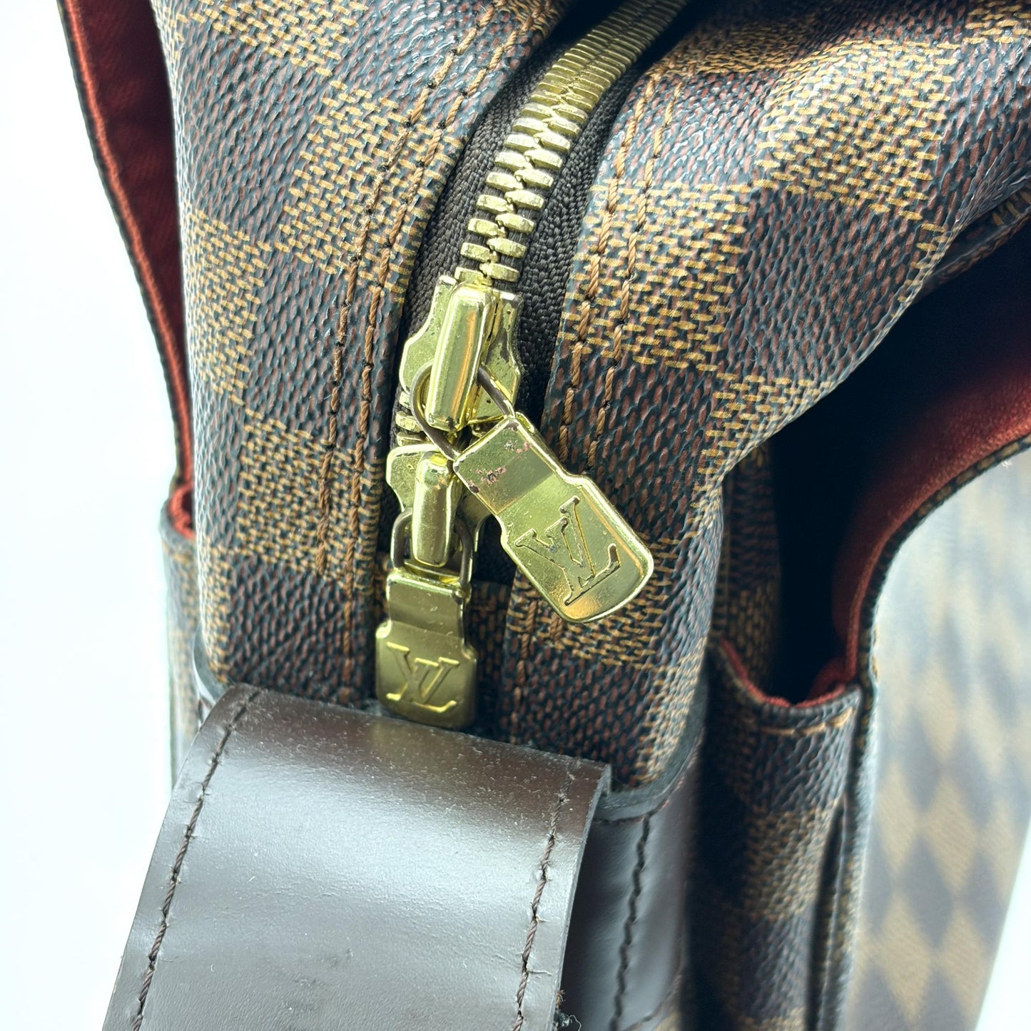 Louis Vuitton Naviglio Messenger Bag Damier Ebene