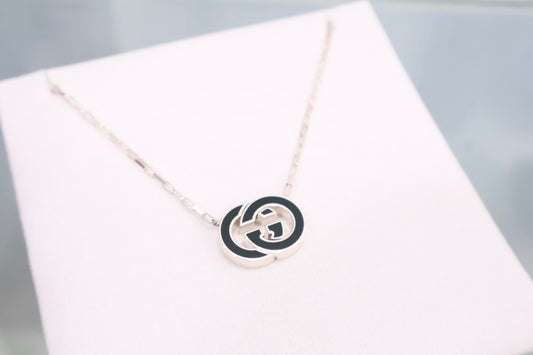 Interlocking Pendant Necklace 853964