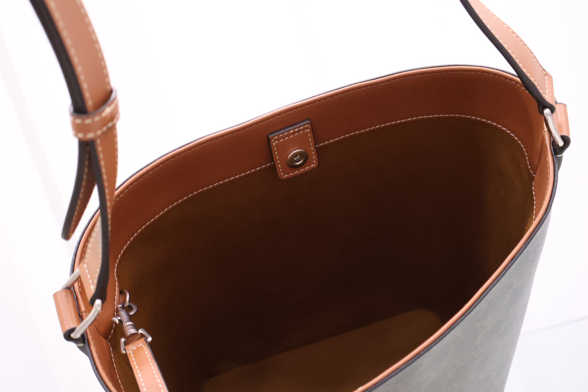 Triomphe Canvas Calfskin Bucket Shoulder Bag 116332FRC 04LI