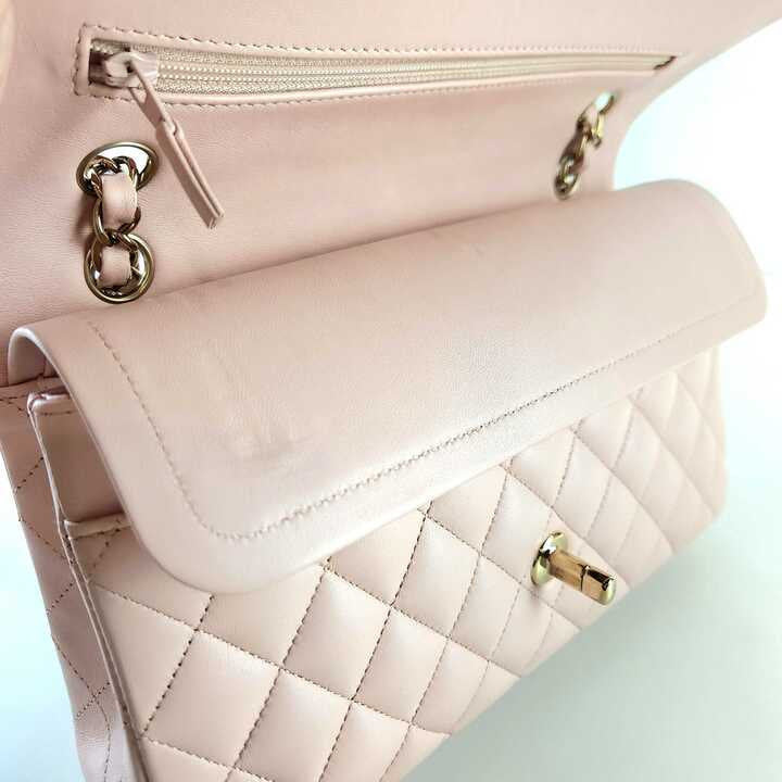 Medium Lambskin Classic Shoulder Bag A01112