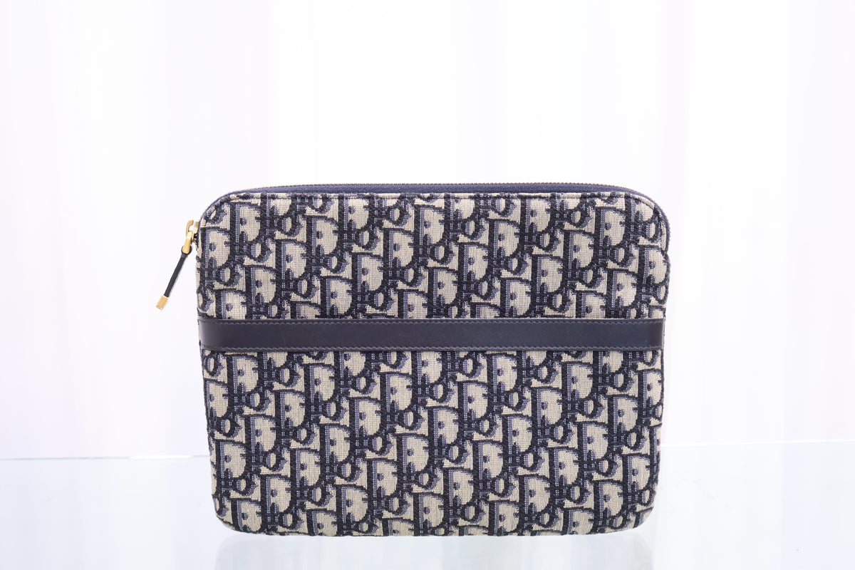 Travel Kit Clutch S5476CTZQ