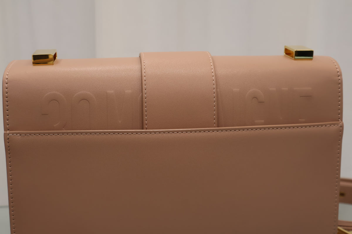 30 Montaigne Rose de Vent Shoulder Bag M9203UMOS
