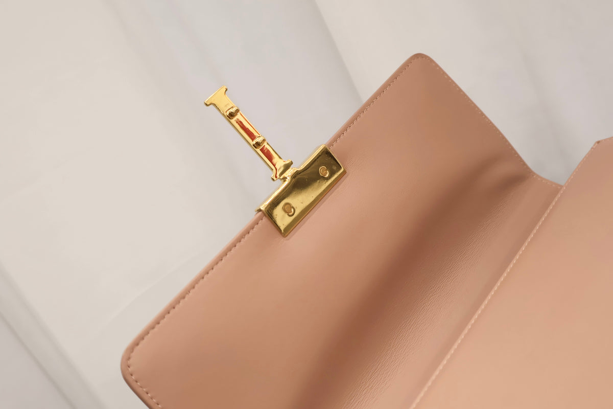 30 Montaigne Rose de Vent Shoulder Bag M9203UMOS