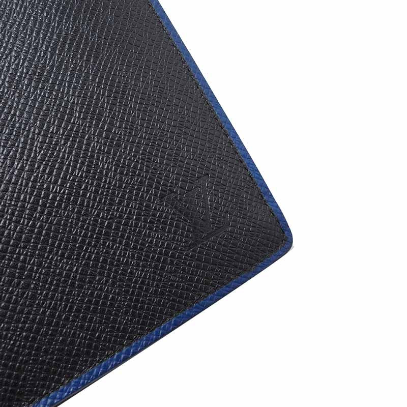 Louis Vuitton M30558 Taiga Brazza long wallet