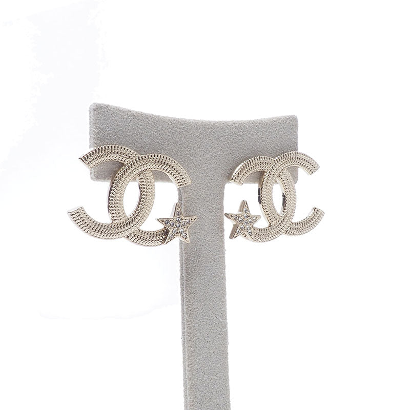 Chanel ABB491 CC Logo Star Earrings