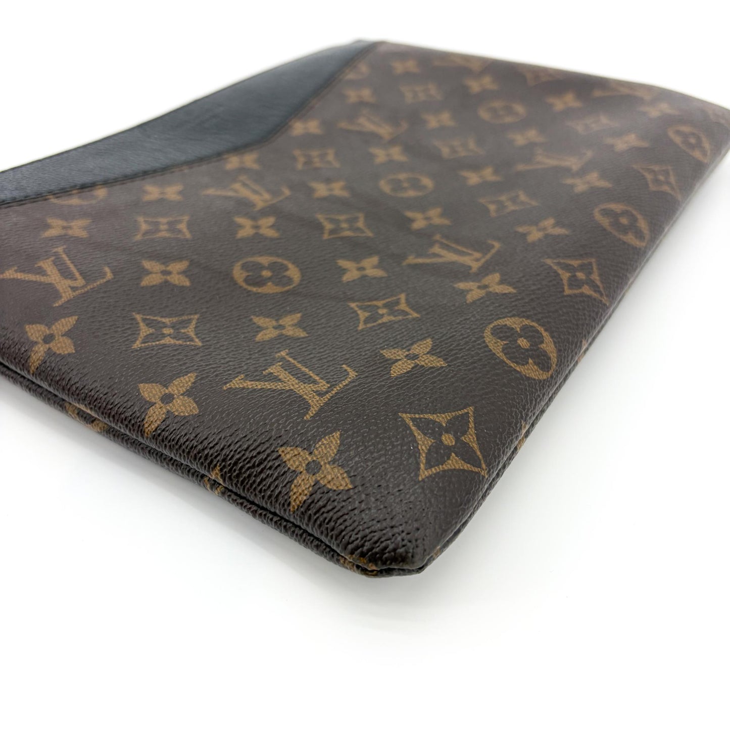 Louis Vuitton Daily Pouch Monogram Noir