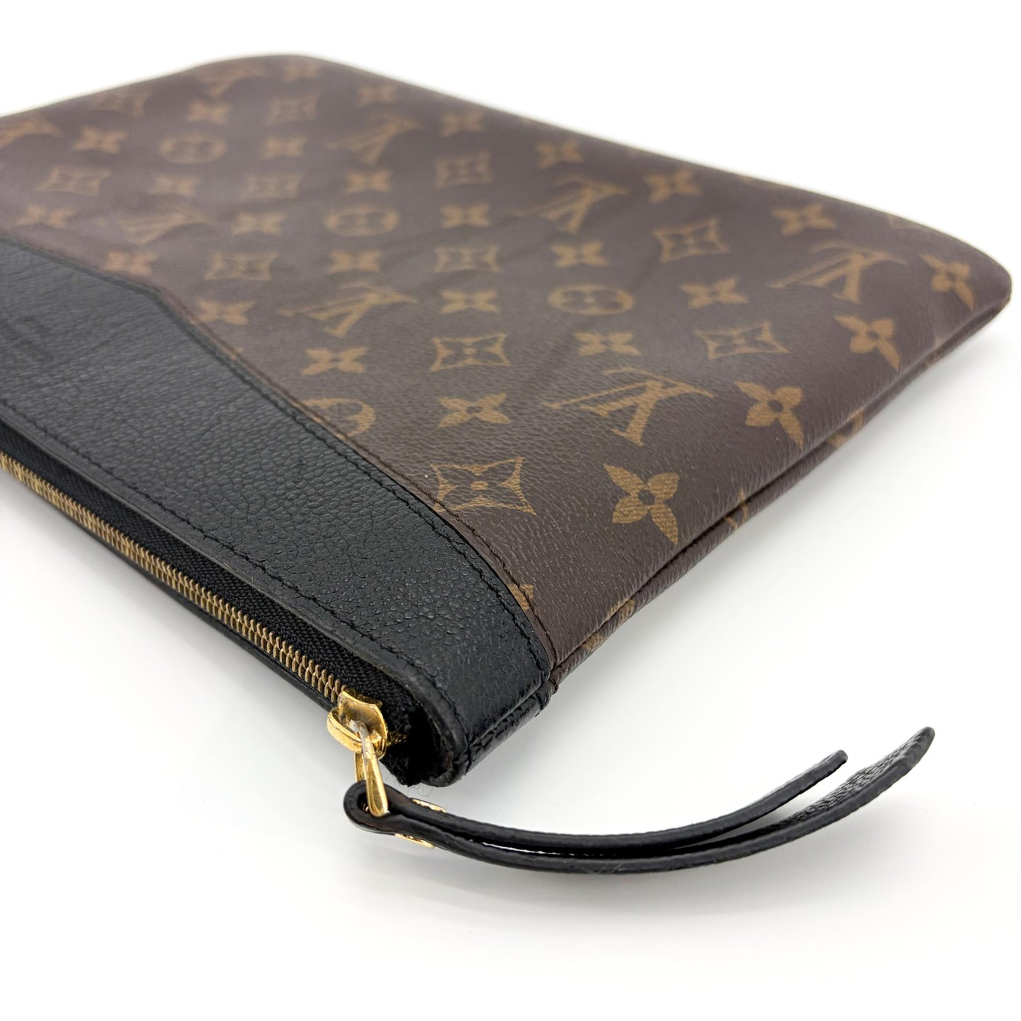 Louis Vuitton Daily Pouch Monogram Noir