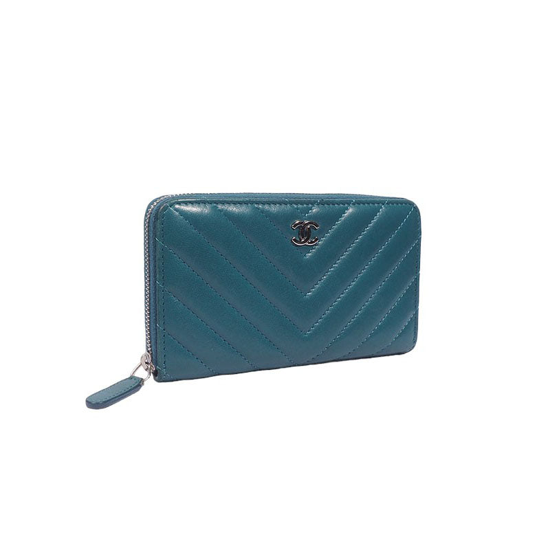 Chanel A80481 Classic Chevron Lambskin Zipper Wallet