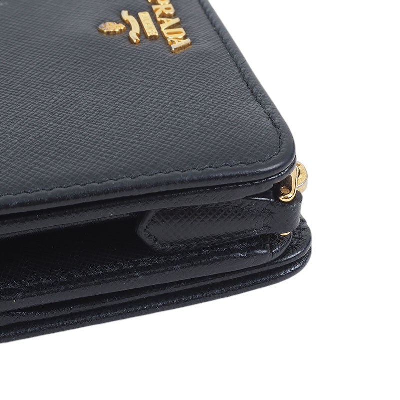 Prada Saffiano medium wallet