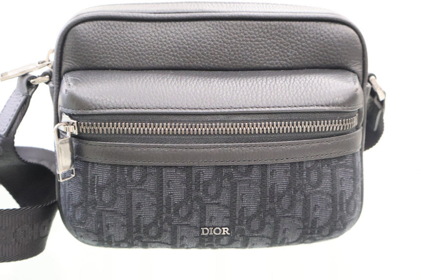 Oblique Mini Zipper Messenger Crossbody Bag