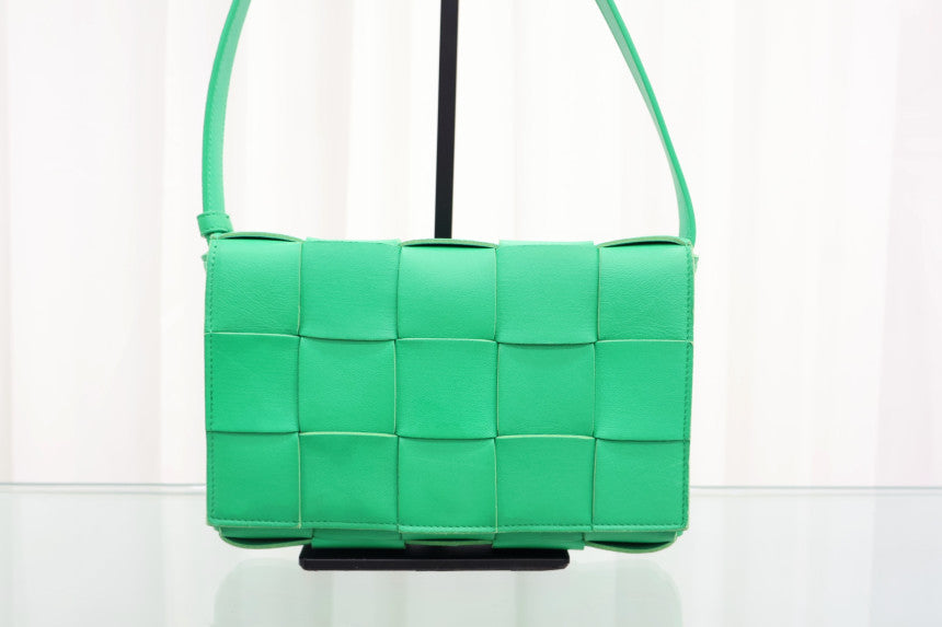Cassette Crossbody Bag 578004