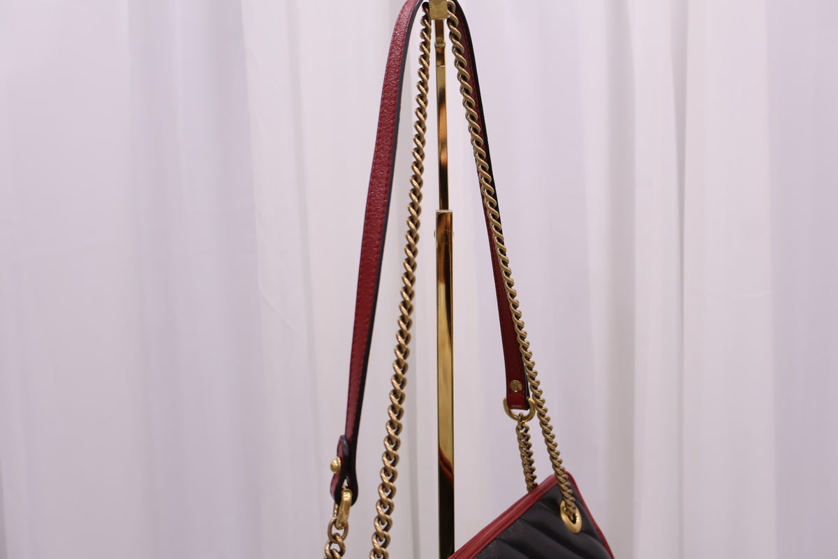GG Marmont Matelassé Chain Shoulder Bag 524592
