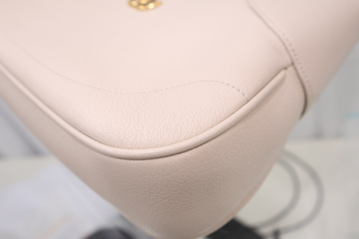Aphrodite Small Shoulder Bag 731817