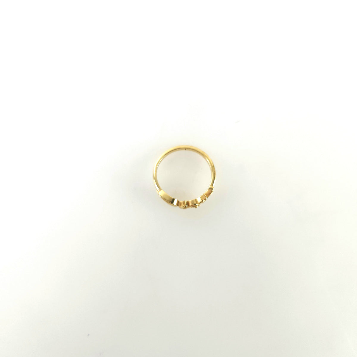 L Revolution Ring