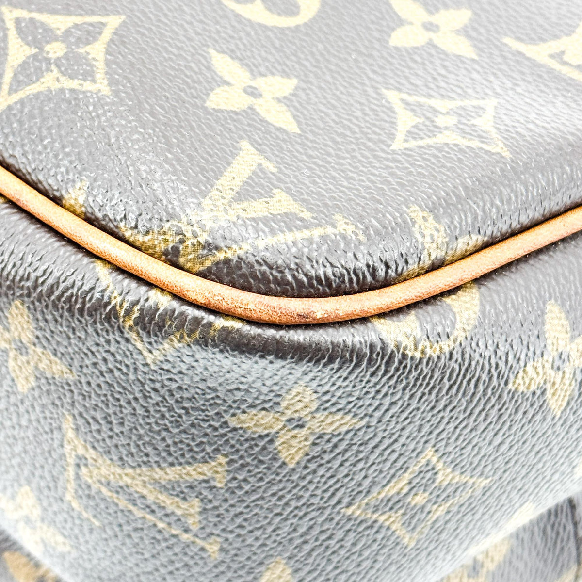 Louis Vuitton Monogram Reporter PM