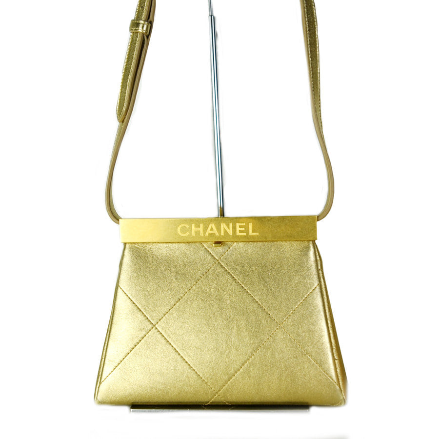 Frame shoulder bag