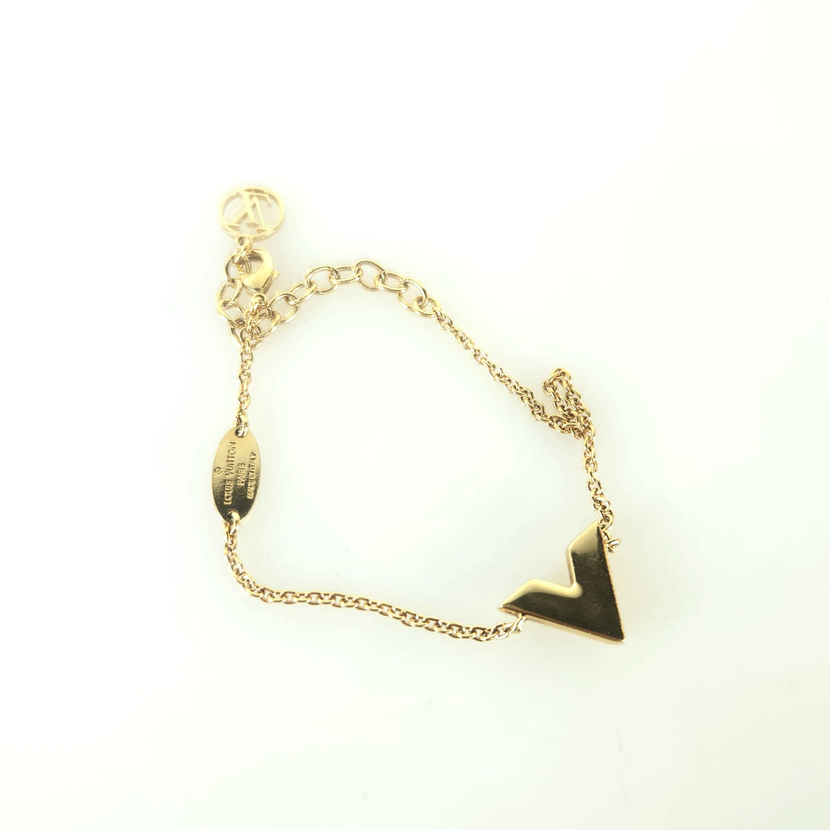 Essential V Bracelet M61084