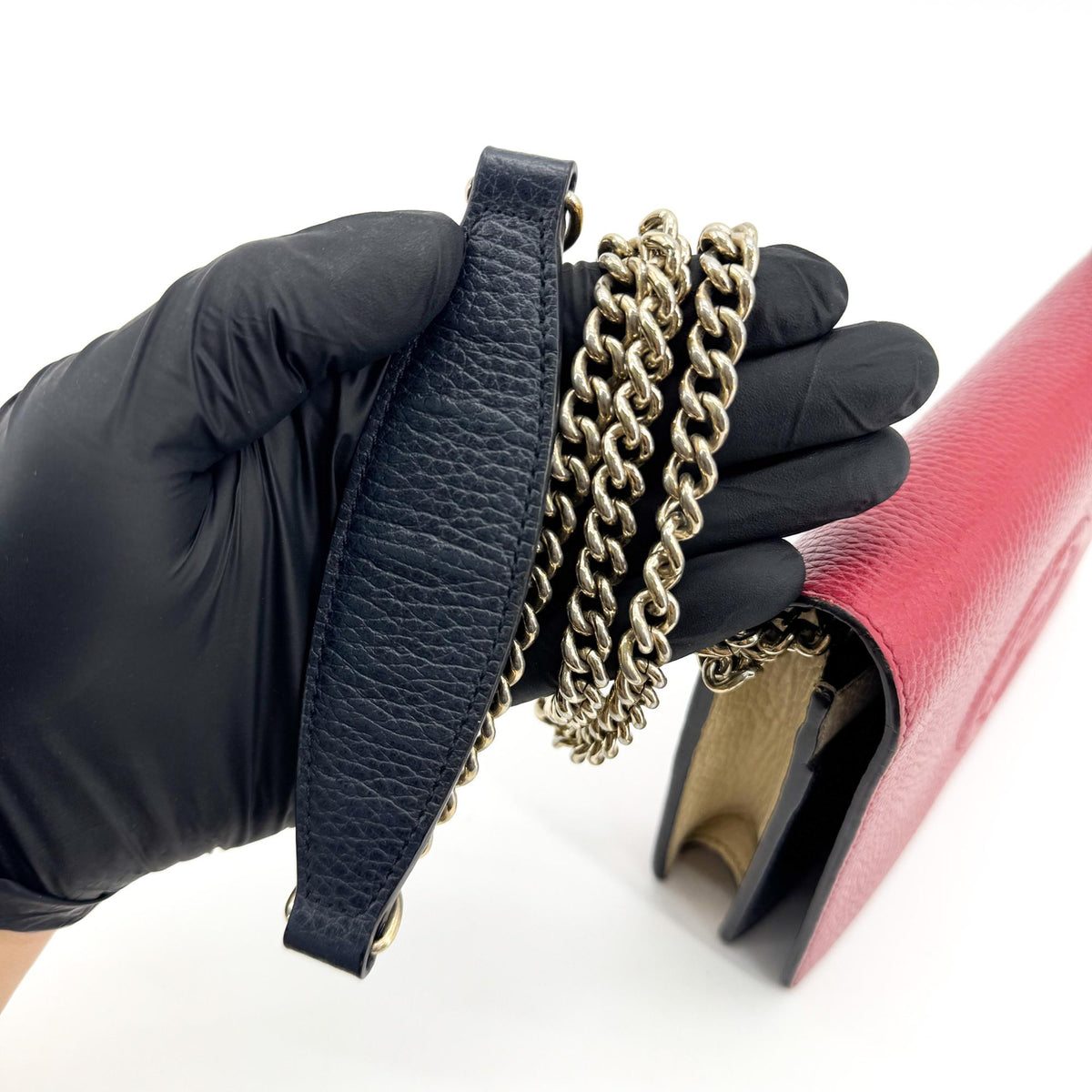 Gucci Soho Interlocking G Chain Wallet Red