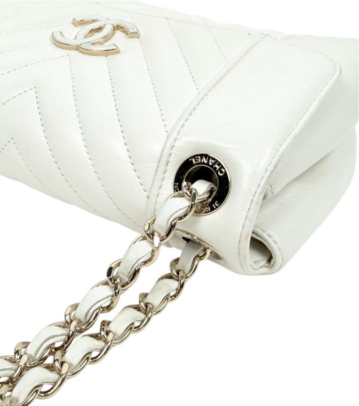 Chanel White Chevron Chain Shoulder Bag