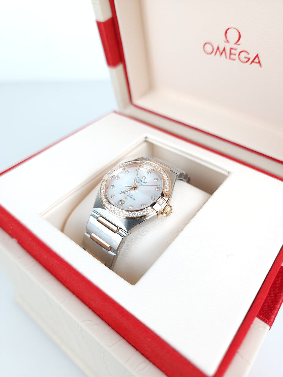 29 Constellation Bezel Diamond Mother-of-Pearl Dial Combination Metal Watch